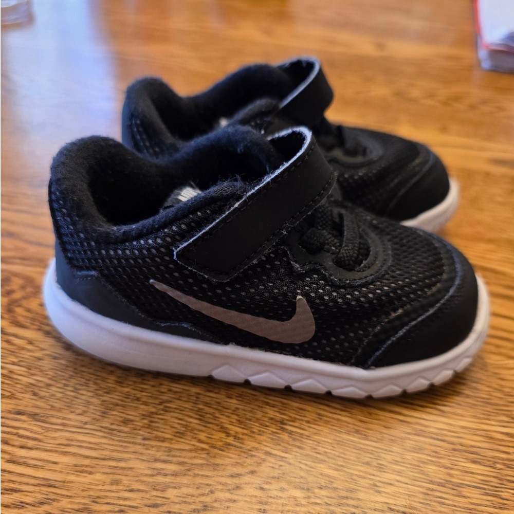 Nike Flex Size 6C Experience 4‎ Toddler Sneakers Black Silver 749810-001